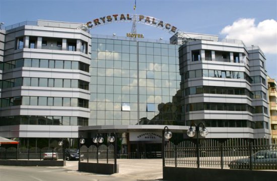taxi and minibus transfers from bucharest otopeni airport to crystal palace hotel bucharest